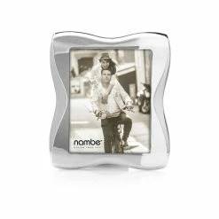 Nambé Bella Frame - 8 X 10 Silver